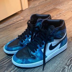 Jordan 1 retro high ‘tie-dye’ • size 8